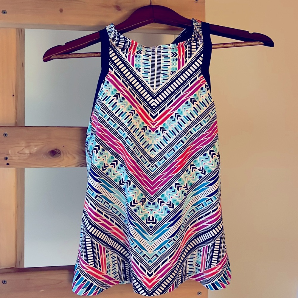 Women’s Geometric Aztec print Swim Tankini sz S built in shelf bra strappy back
